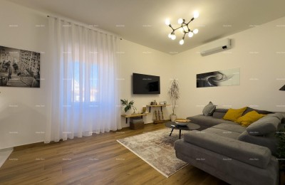 Pula Stadtzentrum Istarska Straße 500 Meter von der Arena entfernt Modern komplett renovierte und möblierte Stadtwohnung
